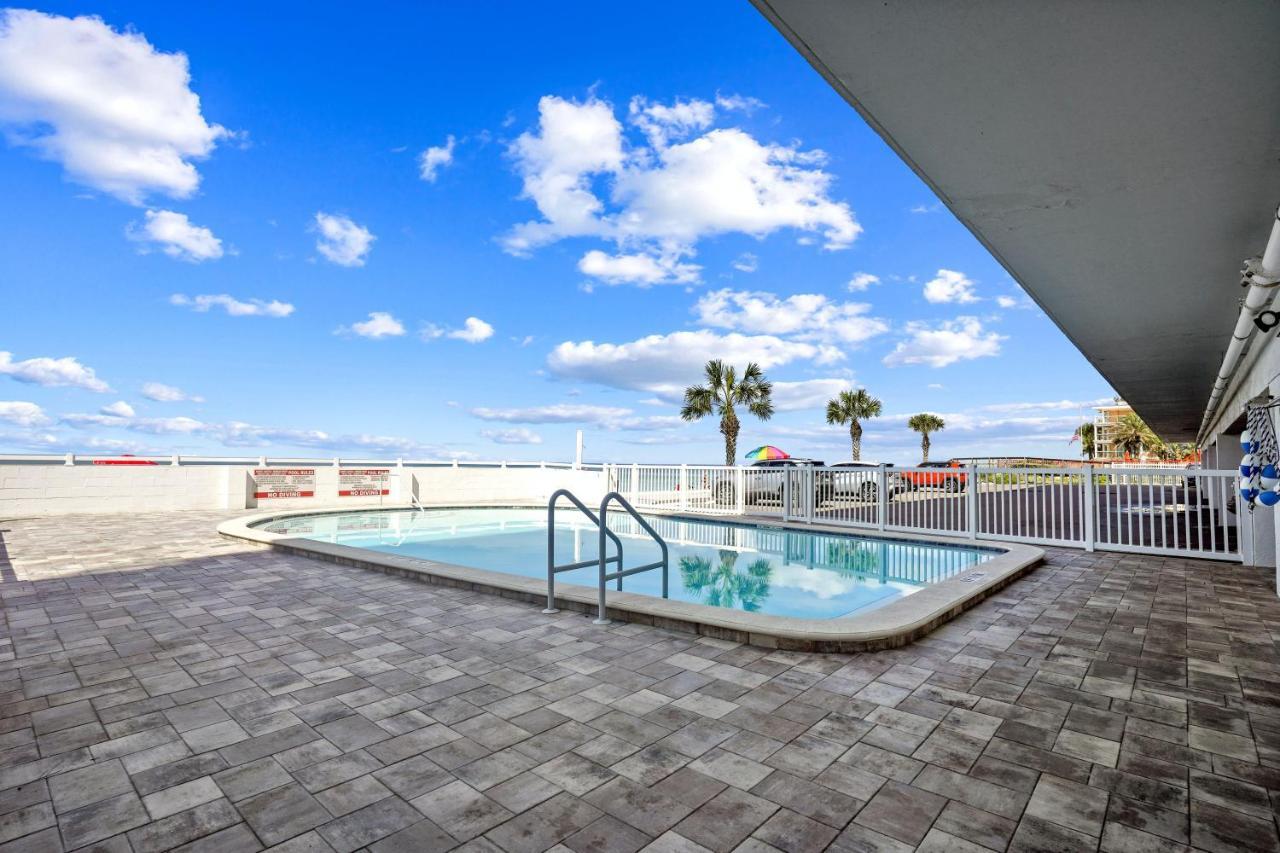 Sunset Chateau 409 St. Pete Beach Exterior foto