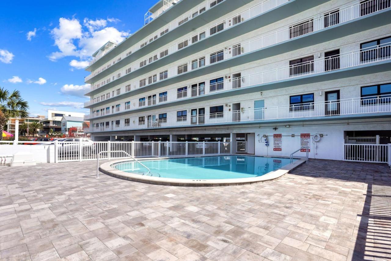 Sunset Chateau 409 St. Pete Beach Exterior foto